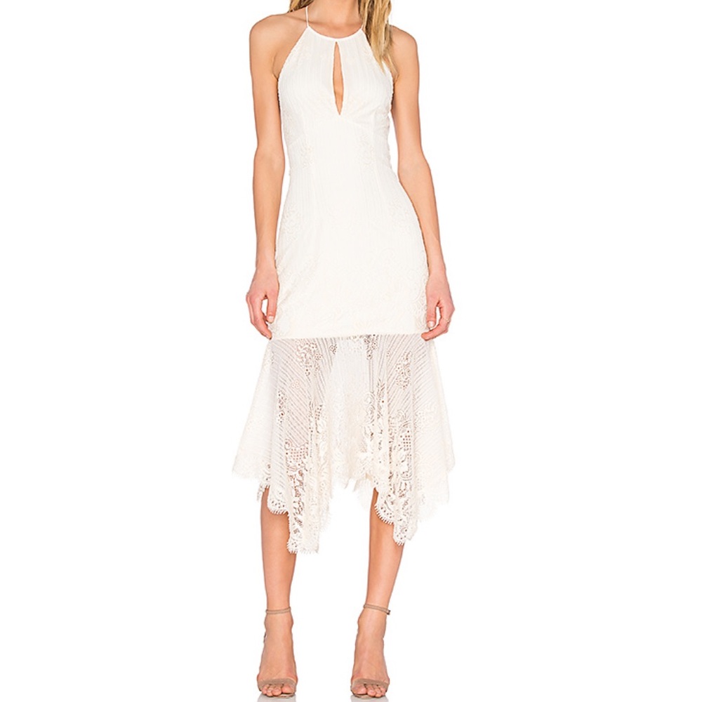 Saylor Ali Lace Dress in Creme 🔥